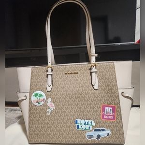 Michael Kors Gilly
